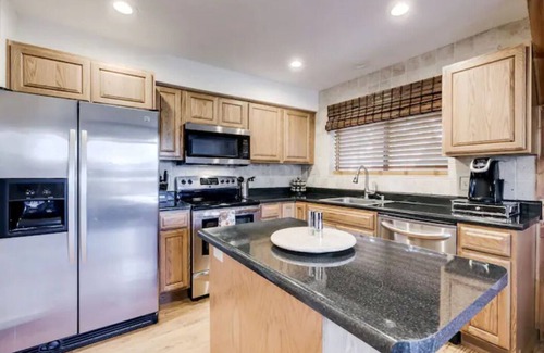 Kachina Village Cabin | "Neck of the Woods!" Canyon Views! Breathtaking!