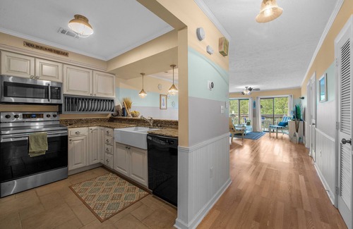 Surfside Beach Condo | NEED TO GET AWAY? UPDATED CONDO 1 BLOCK TO BEACH