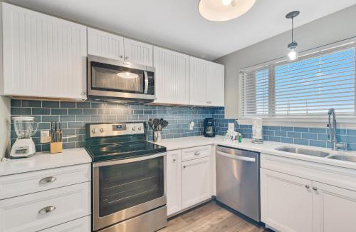 Ono Island House | Needle Rush Point Unit A24