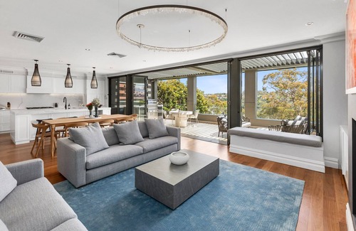 Northbridge House | Neeworra Nights Family Home