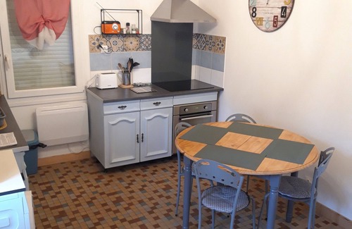 Menesplet House | "Néflier" in the Dordogne between Saint-Emilion and Aubeterre-sur-Dronne