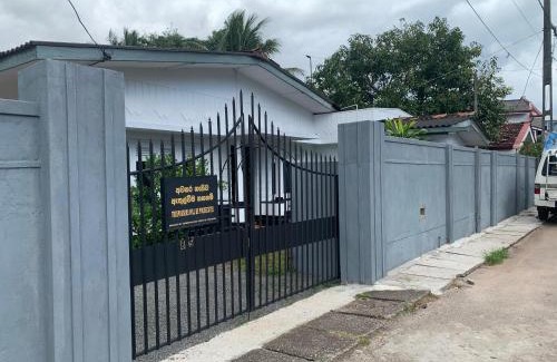 Negombo House | Negombo - Entire House - Sleeps 7 - Close to the Airport