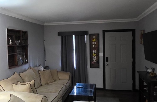 Tangelo Park House | NEIGHBOR OF THE NEWEST EPIC UNIVERSAL PARK WALKING DISTANCE.