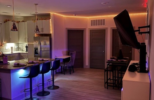 Charlotte Apartment | Neighboring TOP GOLF cozy illuminated 2bed 2bath