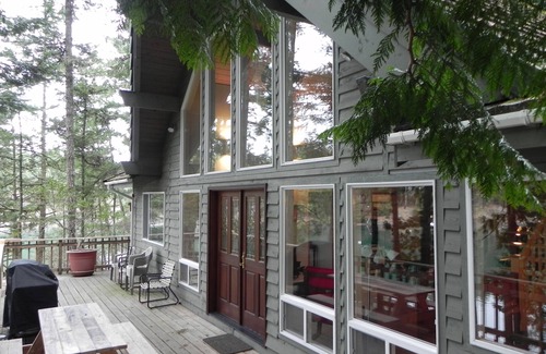 Roche Harbor House | Neil Bay Waterfront Family And Pet Friendly Property! PCUP00-13-0010