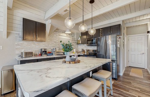 Nekoosa House | Nekoosa Albatross A-Frame – Lake Sherwood WI, Town of Rome, near Sand Valley.