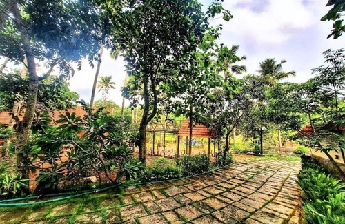 Chirayinkil Villa | Nellu Tranquil Pool Villa & Organic Farmstay near Varkala