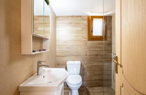 Kakovatos Apartment | Nelly's Place garden house 1