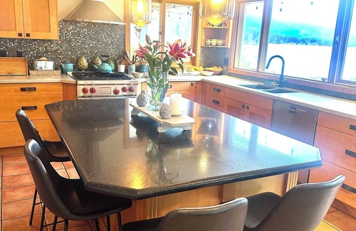 Nelson House | Nelson LakeHouse-Paradise on a Private Beach