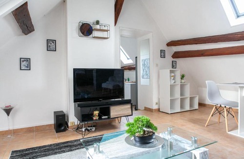 Nemours Apartment | Nemours Le Tanneurs - Vue Château