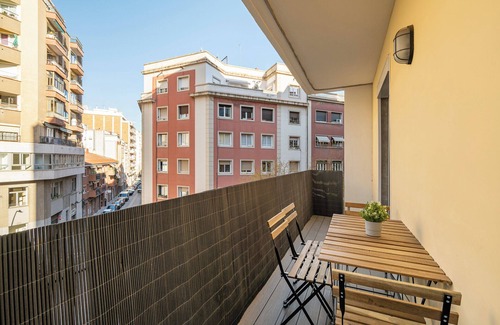 El Baix Guinardo Condo | NEO RUSTIC APARTMENT CLOSE TO SAGRADA FAMILIA