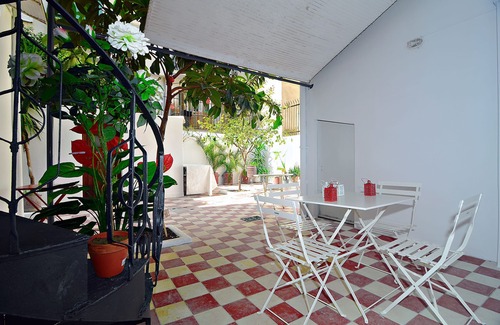 Ampelokipoi House | Neoclassical House with Unique Athenian Yard (nearby metro station Panormou)
