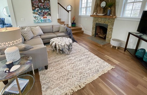 Hampton Condo | 'NEPTUNE' by WanderWow