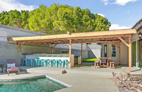 Bermuda Dunes House | Neptune: Pool, Spa, Putting Green, Pool Table!