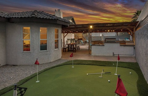 Bermuda Dunes House | Neptune: Pool, Spa, Putting Green, Pool Table!