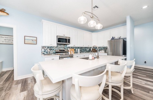 Cedar Lane House | Neptune's Landing-Great Fishing just yards off the ICW!