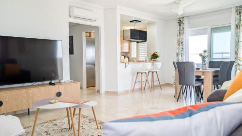 Benidorm Centro Apartment | NEPTUNO sea & sky apartment