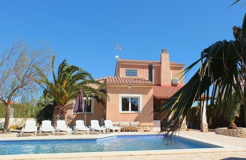 Les Tres Cales Villa | Nerea close to the beach ideal for families