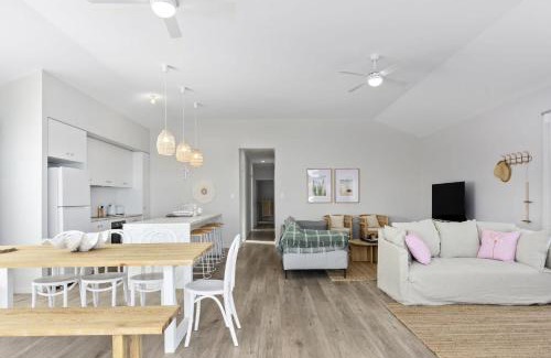 Port Elliot House | Nest 6 Battunga Ave Port Elliot - No Linen Included