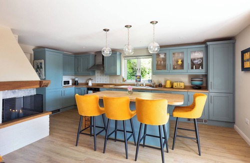 Pulborough House | Nest Lodge, a stunning three bedroom lodge surrounded by nature