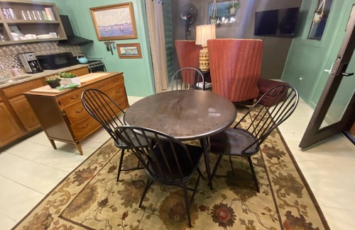 Ellijay Cottage | Nested - Studio A nCottage #4 nBlue Cactus Cottages nClose to Vineyards