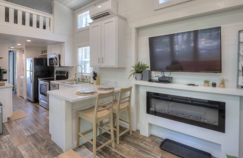 Monteagle House | Nesthaven: A cozy boho-chic tiny home with a deck, fire pit, & nearby waterfall