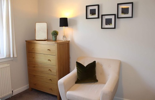 Dalavich Apartment | Nestled below the walls of Stirling Castle.