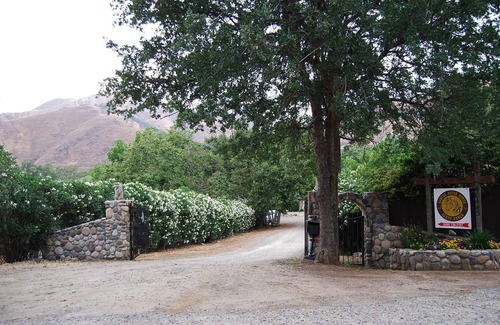 Three Rivers Cottage | Nestled Between Sequoia Nat'l Park & Lake Kaweah - Riverfront 3 Acre Estate