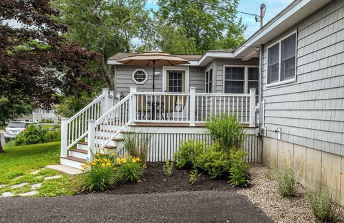Camp Ellis Cottage | Nestled in a picturesque setting, just steps away from the beach in Camp Ellis.