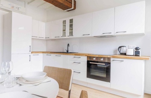 Saint-Thomas-d'Aquin Apartment | NESTLED IN THE LIVELY AND CHARMING NOTRE-DAME-DES-CHAMPS DISTRICT- RUE DE SEVRES