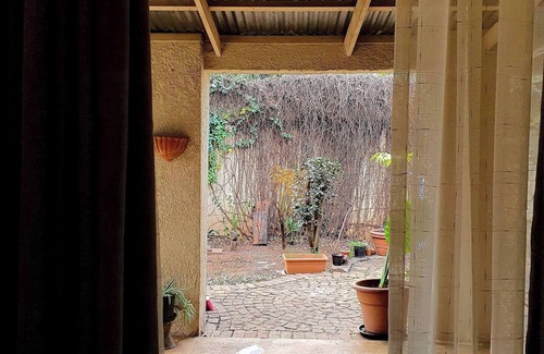 Greater Johannesburg Metropolitan Area Condo | Nestled in Westdene Johannesburg. Close to great restaurants, bars and art.n