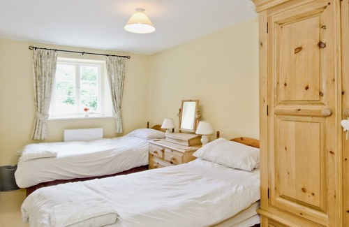Blakeney Cottage | Nestling in an historic hamlet on the edge of the Forest of Dean and close by the River Severn.