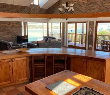 Port Beaufort House | Net Net Holiday Home