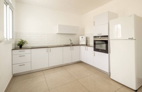 Netanya Apartment | Netanya Seaside High-Rise Apartment by Sea N' Rent