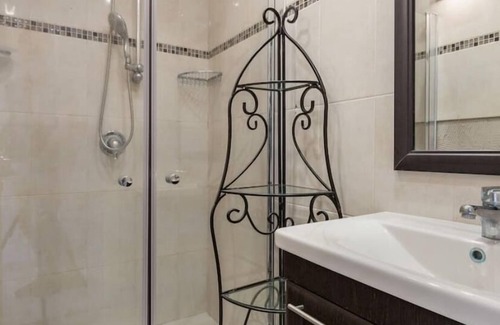 Netanya Apartment | NETANYA, Sublime 4-room apartment, Dizzengof,