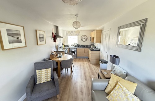 Filey Cottage | Nett's Coastal Escape - an apartment that sleeps 3 guests in 1 bedroom