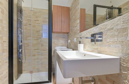 Bolognina Apartment | Nettuno 5 Stars - elegant apartment with suite
