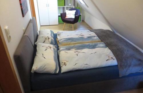 Neuschoo Apartment | NEU! Ferienwohnung Sonnenschein OG
