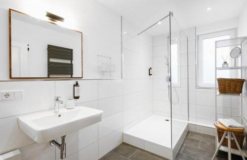 Leverkusen Apartment | NEU! LEVEL22 charmanter zentraler Altbau