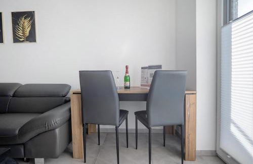 Gronau Apartment | Neubau Ferienwohnung mit Balkon