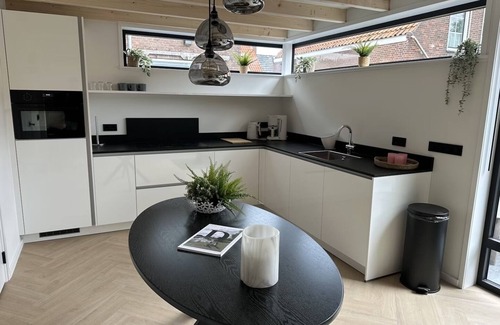 Domburg House | Neugebautes Ferienhaus für 4 Personen im Herzen des Badeortes Domburg!