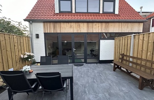 Domburg House | Neugebautes Ferienhaus für 4 Personen im Herzen des Badeortes Domburg!