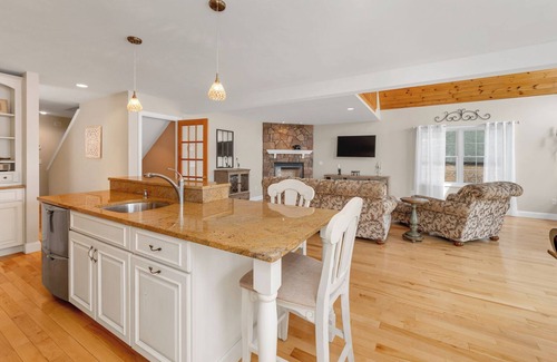Moultonborough House | Never before rented light and bright home on Lake Winnipesaukee