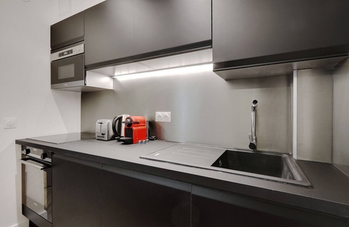 Quartier de la Porte-Saint-Denis Apartment | NEW Éclat du Faubourg 2 CH Luxe