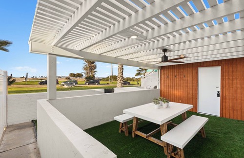 Ocean Beach Cottage | New! 1 bd/1 ba Beach Front Bungalow