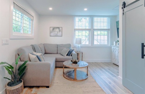 Mount Pleasant Apartment | NEW 1 Bedroom Coastal Retreat in the heart of Mount Pleasant