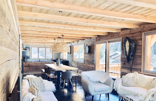 La Chapelle-d'Abondance Ski Chalet | NEW !!! 13 places app in chalet in Châtel / La Chapelle 500 m from the slopes!