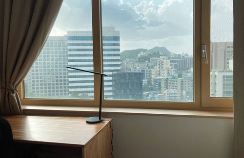 Chunghyeon-dong Apartment | [New][1min Chungjeong-ro Stn.] Cozy studio with park view