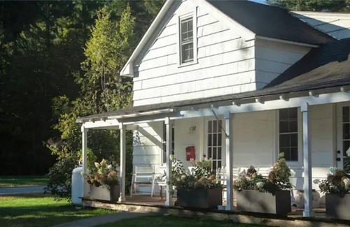 Moriah Center House | New 2 bed cabin at the heart of the Adirondacks