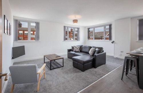 Blackpool Town Center Apartment | New 2 Bedroom Apt, close to Winter Gardens. Apt 4